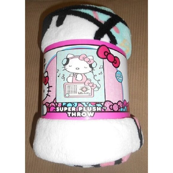 New Rocking Hello Kitty Soft Plush Fleece Throw Gift Blanket Girls Boombox Radio - Picture 3 of 3